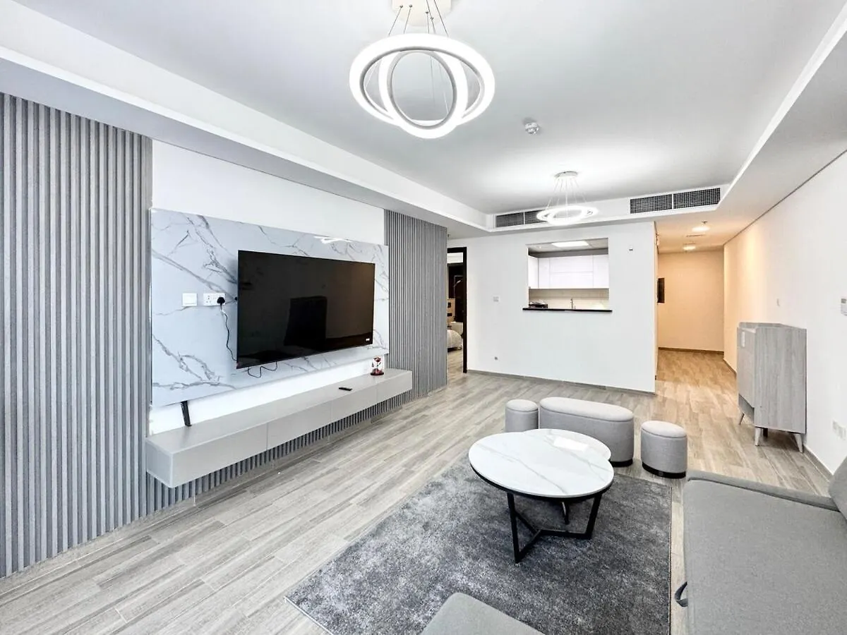 Homes2Retreat - Modern 2Br With Balcony In Jvc Dubai 0*,  United Arab Emirates