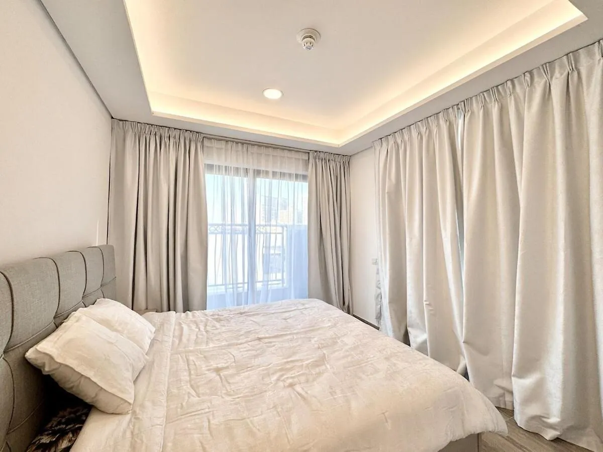 Homes2Retreat - Modern 2Br With Balcony In Jvc Dubai