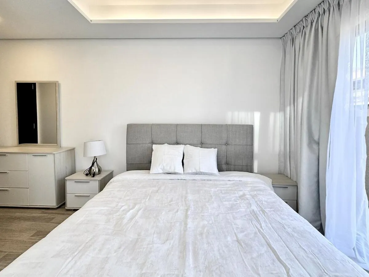 Homes2Retreat - Modern 2Br With Balcony In Jvc Dubai Apartment